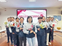 春風(fēng)十里，不如你笑顏！致最美的你們