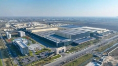 百億基地春節(jié)趕工：探秘全球首個(gè)玻纖零碳智造工廠