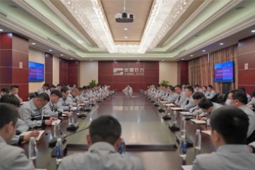 中國巨石召開新一屆新晉科級(jí)干部集體談話會(huì)