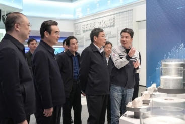 江蘇省委常委、常務(wù)副省長馬欣調(diào)研巨石淮安公司